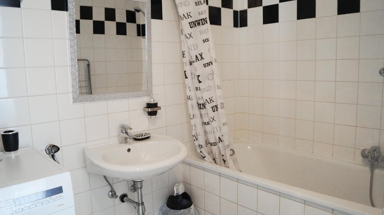 Gorgeous 2Br - Spacious & Suitable For Everyone Wien Exteriör bild